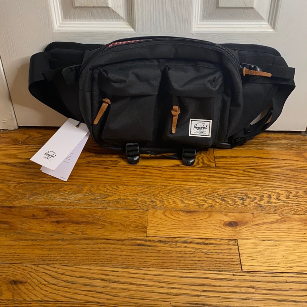 Hershel Sling Bag